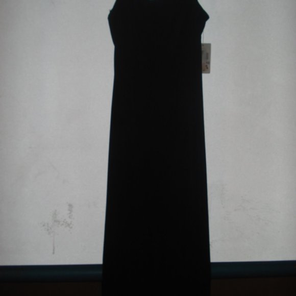NWT Jodi Kristopher Black stretch Maxi w/side slit - Picture 1 of 3